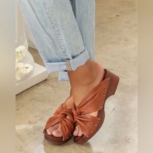 Kelsi Dagger Brooklyn Sprinter Heeled Sandals wood clog leather sz 6 NWOT